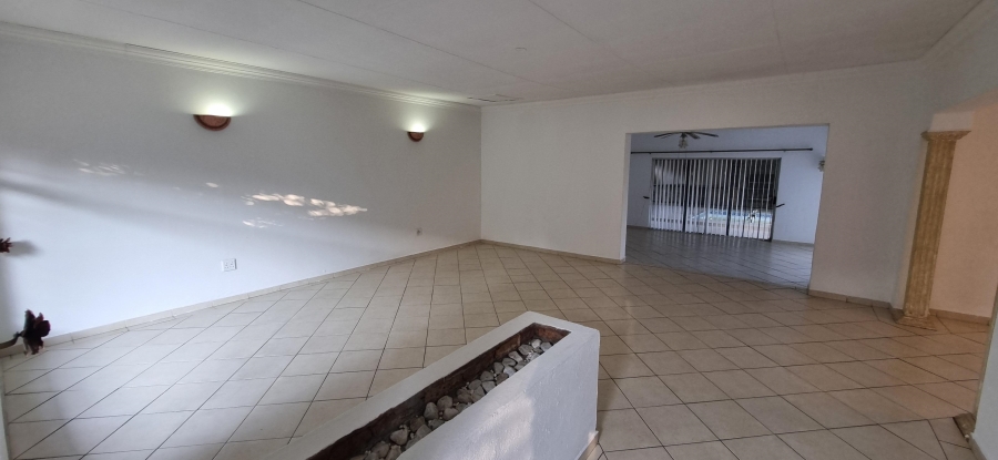 4 Bedroom Property for Sale in Elandsrand North West